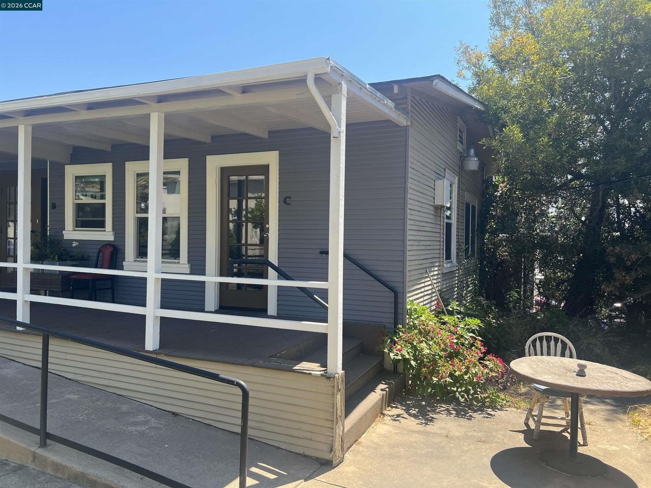 2361 E 29Th St unit: Cottage C - Photo 4 of 9