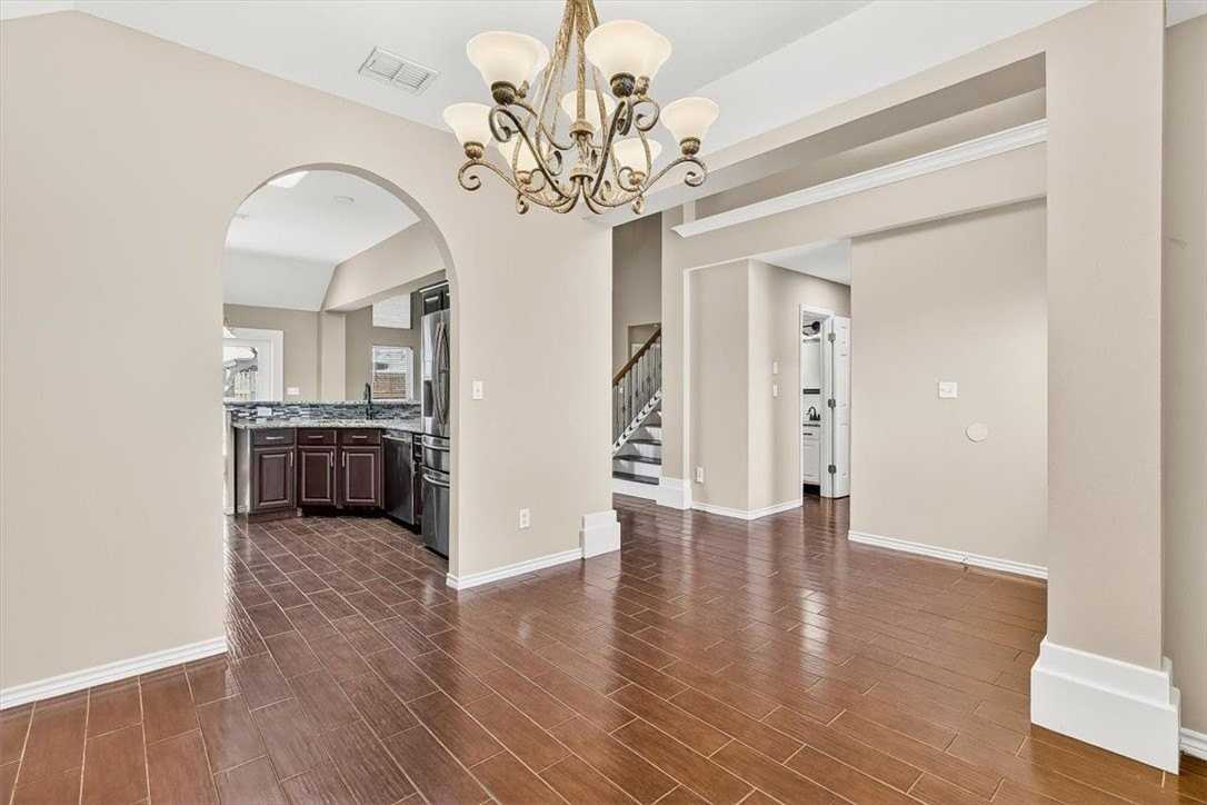 7502 Freds Folly Dr - Photo 4 of 33