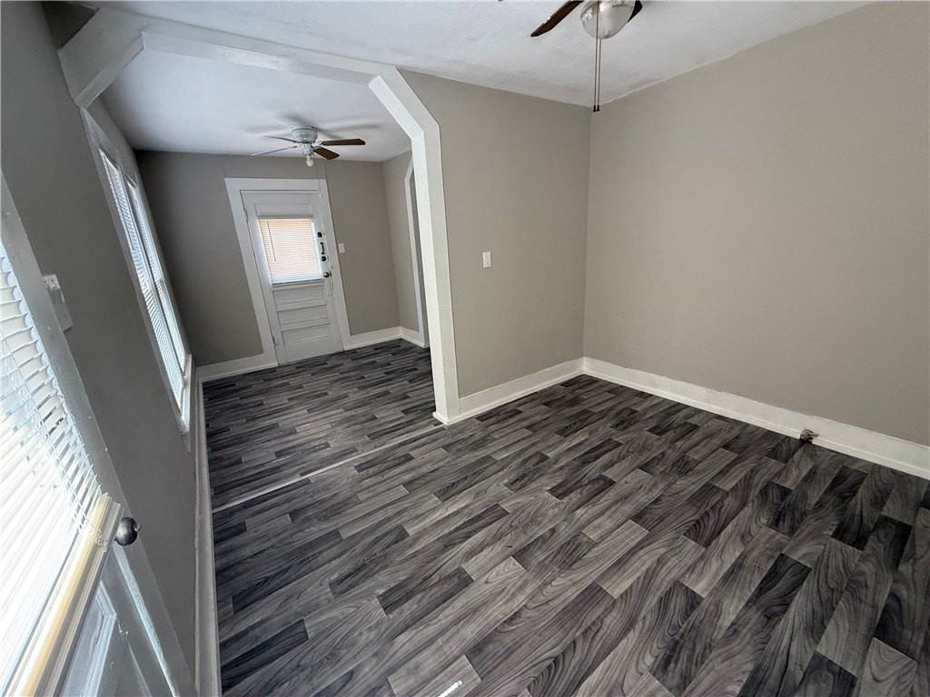 613 1/2 6th St - Photo 3 of 9