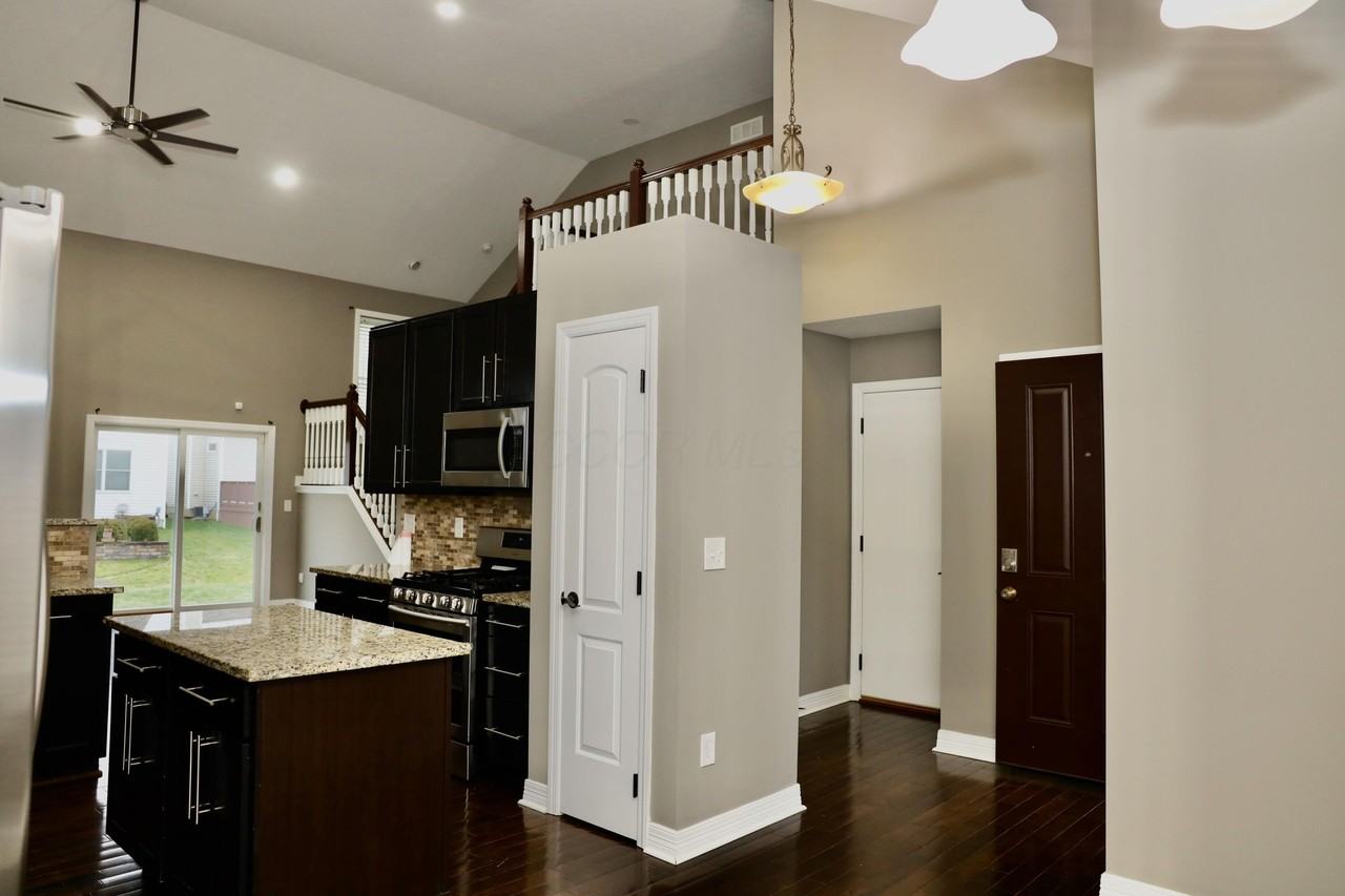 8805 Emerald Hill Dr - Photo 6 of 29