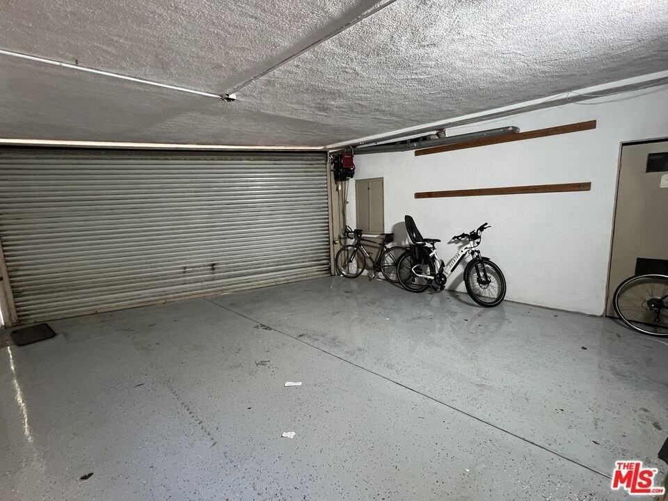 721 Cedar St Unit B #B - Photo 4 of 27