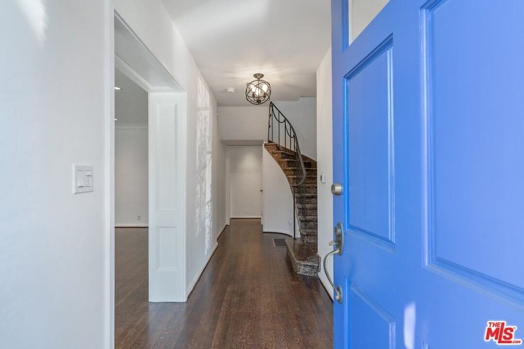 1604 Pandora Ave - Photo 4 of 37