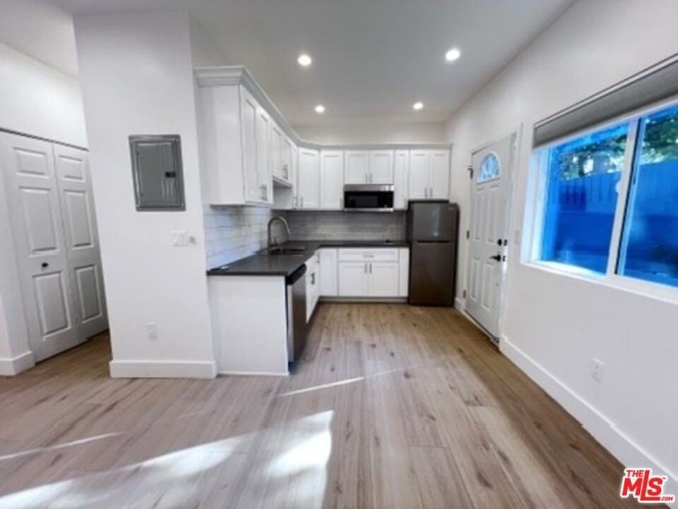 13421 Zanja St - Photo 6 of 11