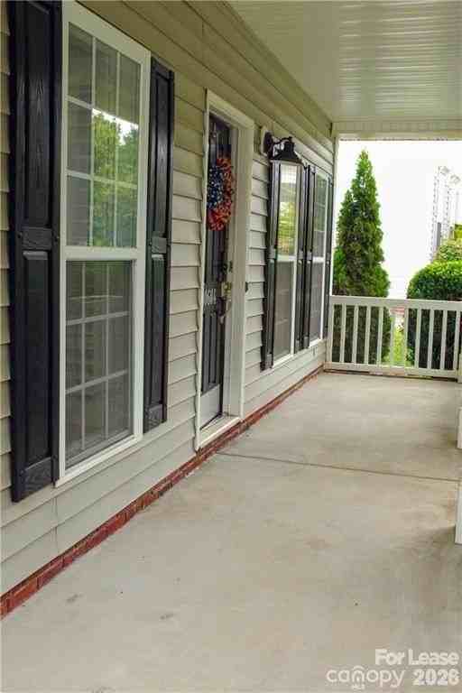 10604 Quarrier Dr - Photo 3 of 38