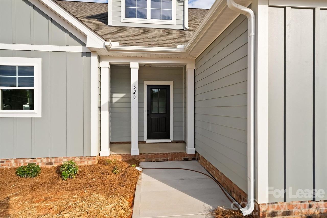 820 N Rocky River Rd - Photo 5 of 27