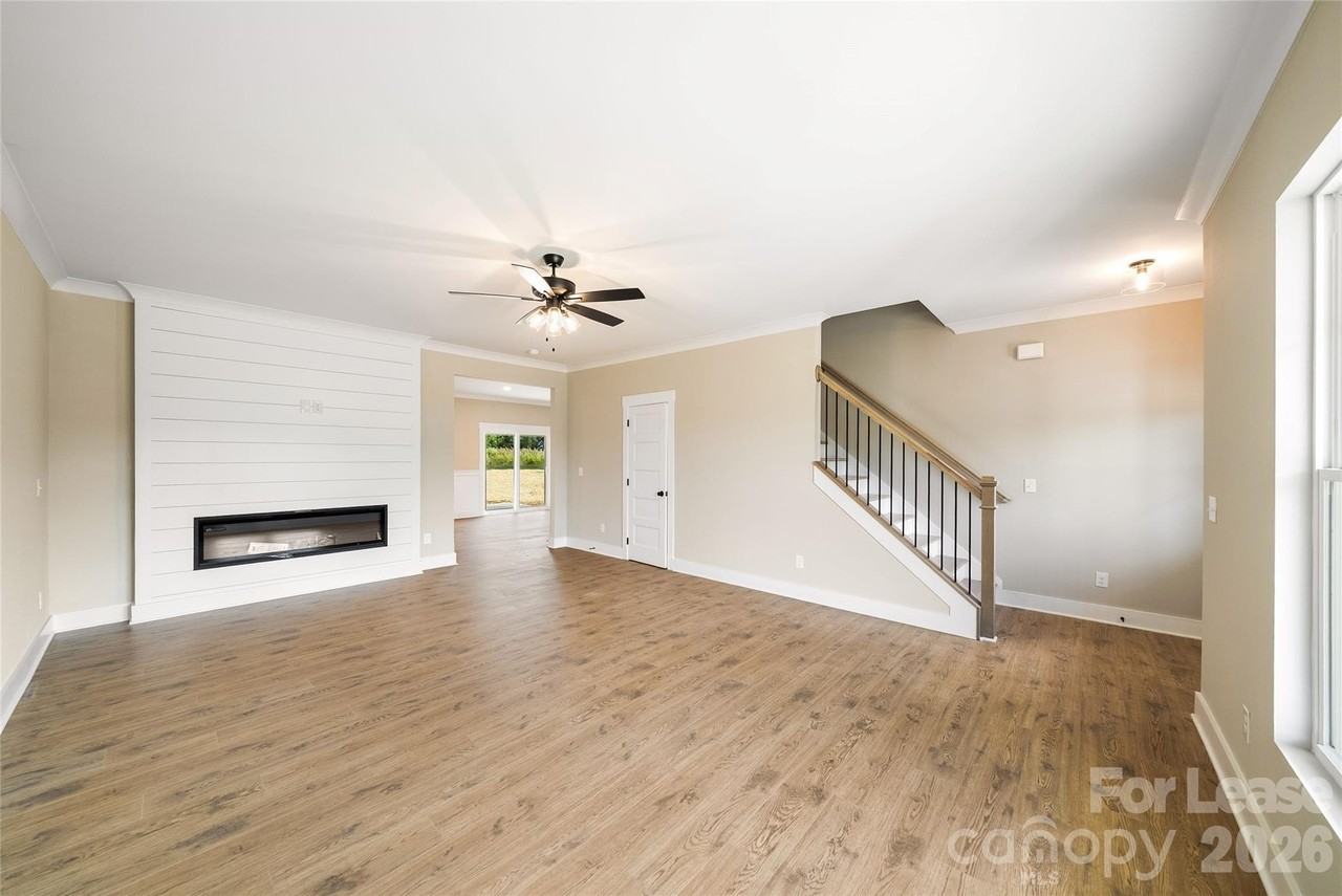 818 N Rocky River Rd - Photo 5 of 30