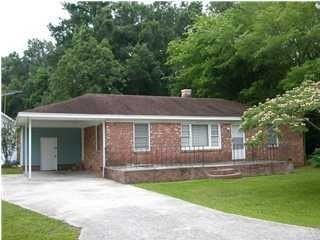 2 Henderson Dr - Photo 2 of 10