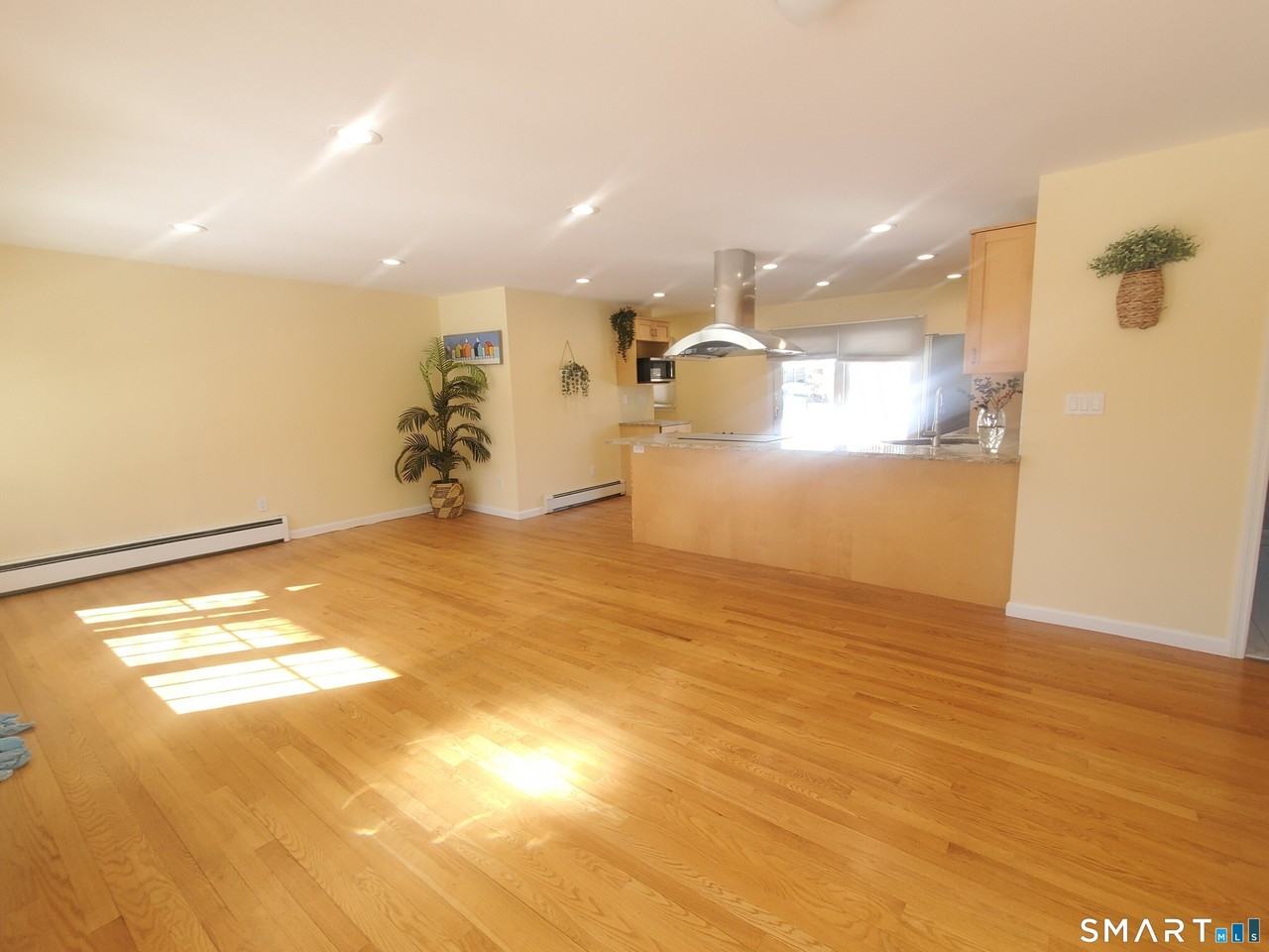 42 County St - Photo 5 of 23