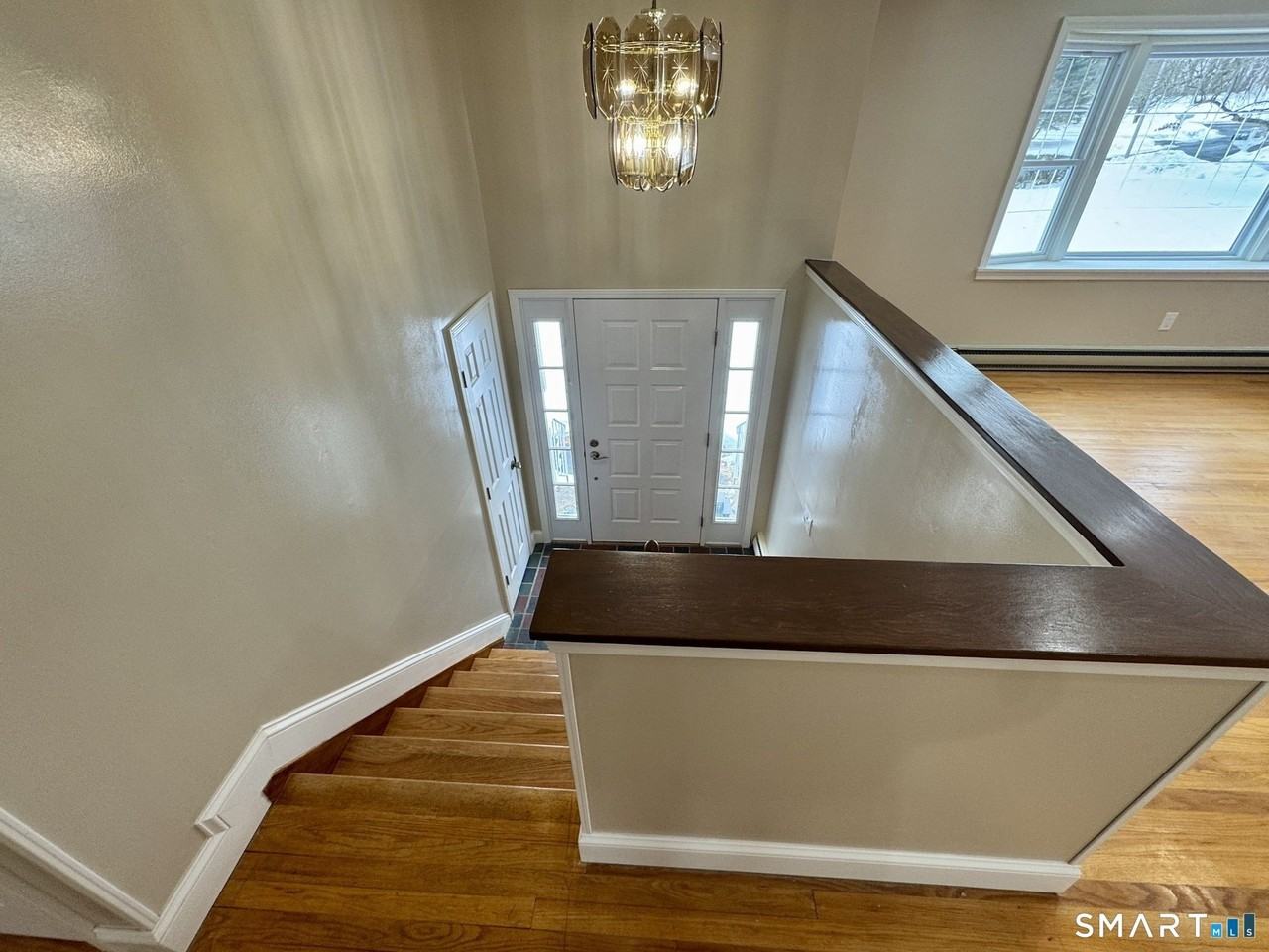 10 Longview Ln - Photo 3 of 27