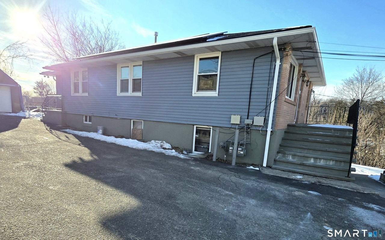 32 Post St - Photo 2 of 26