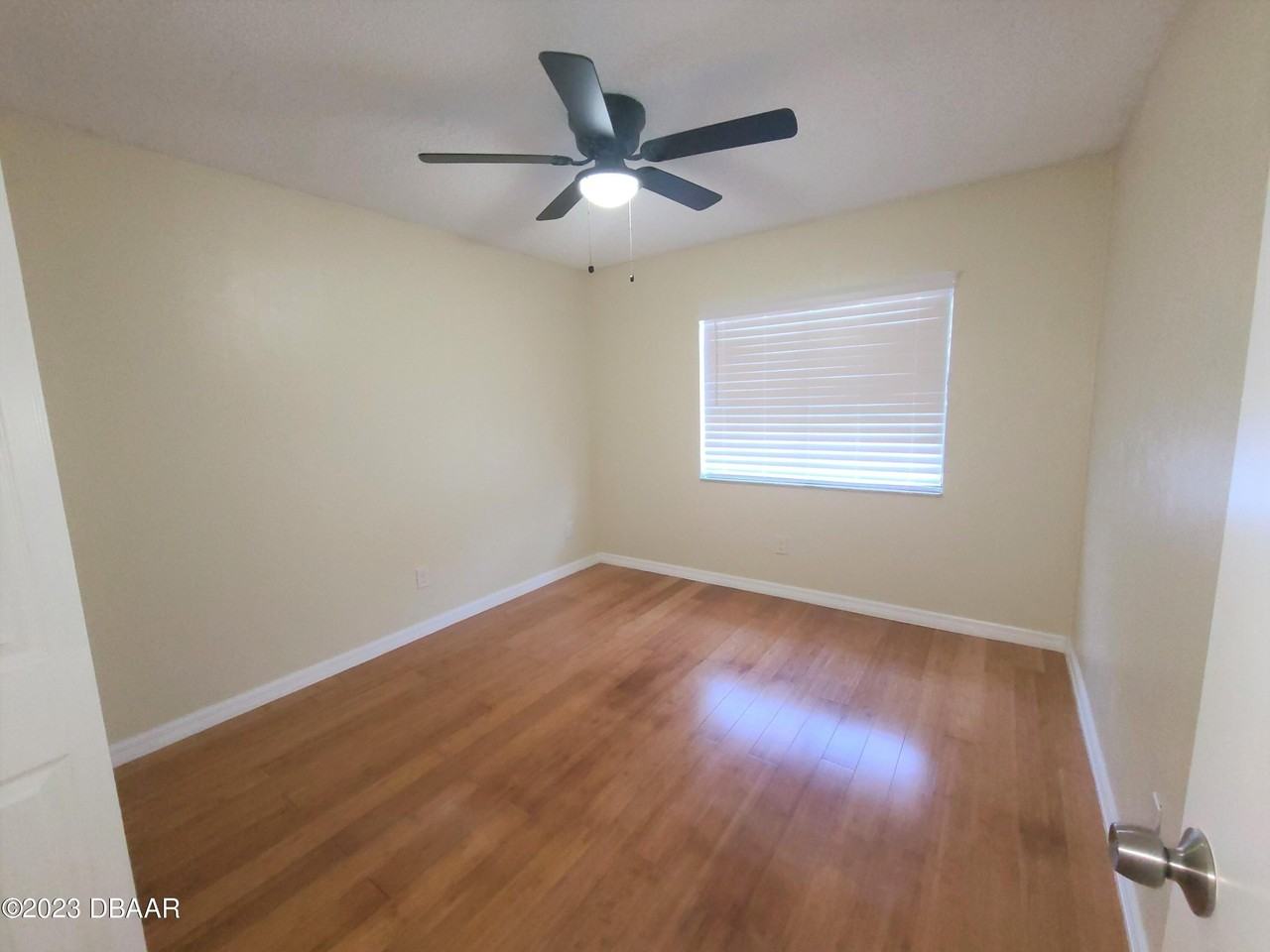 2044 Oak Meadow Cir - Photo 6 of 10