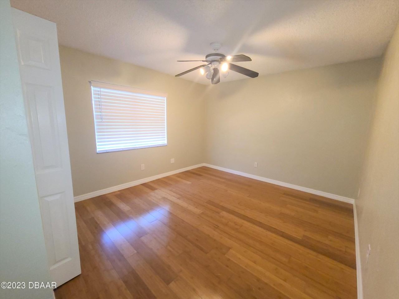 2044 Oak Meadow Cir - Photo 7 of 10