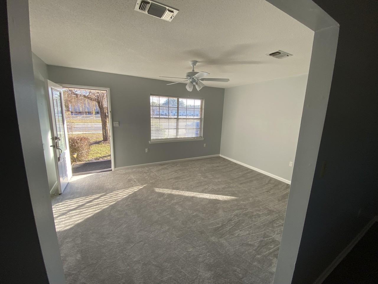 31 North St - Photo 3 of 15