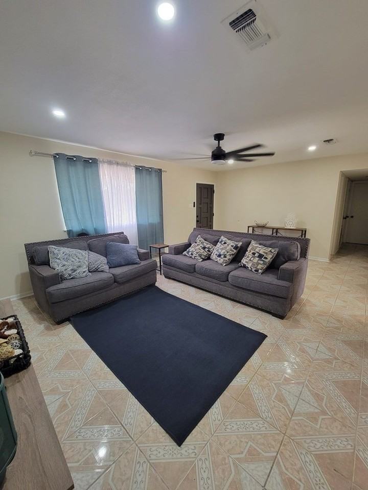 2302 Lorilee Dr - Photo 2 of 16