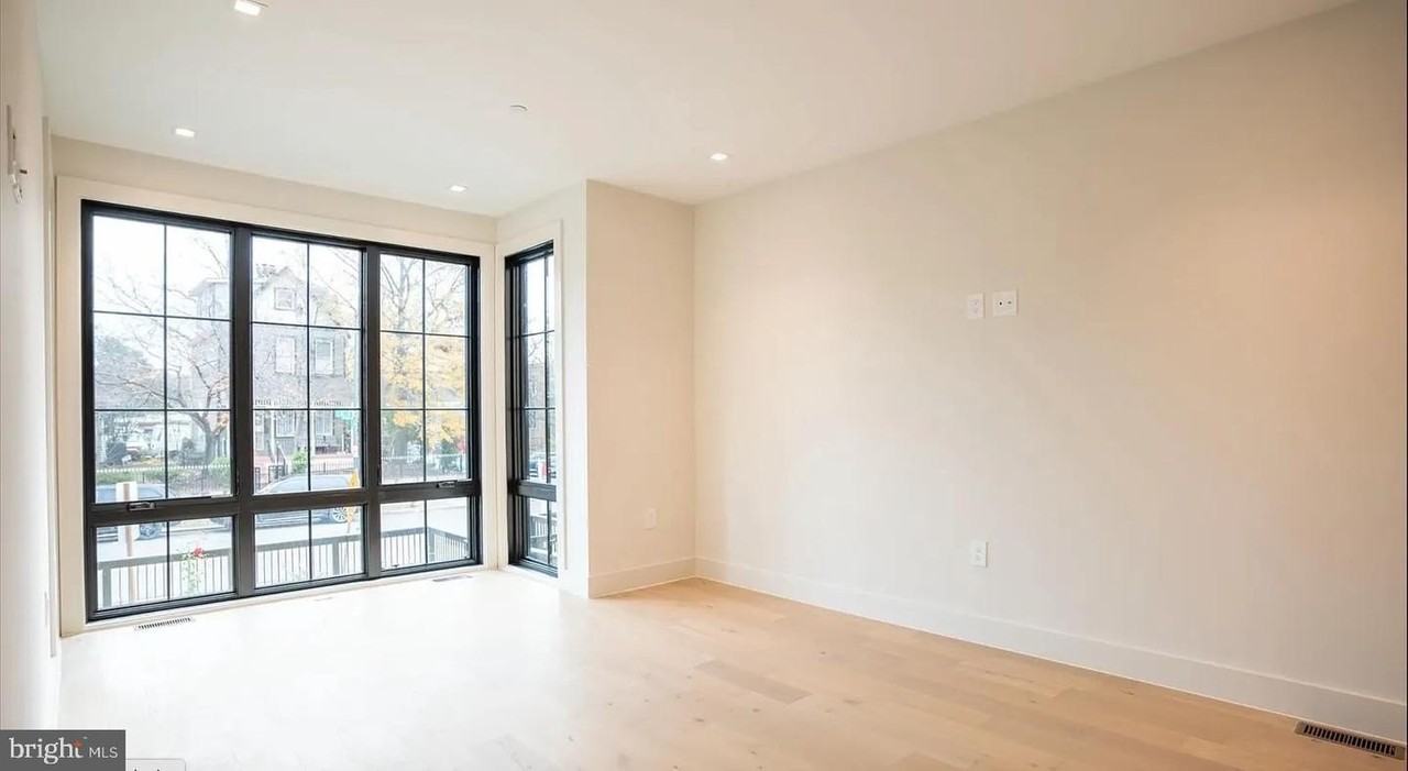 2104 4th St Ne - Photo 6 of 15