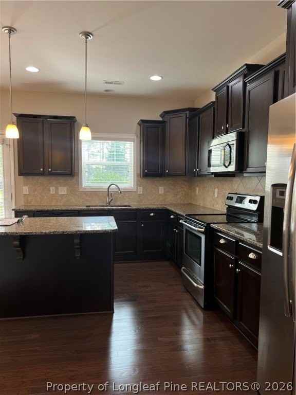 32 Timber Skip Dr - Photo 5 of 18