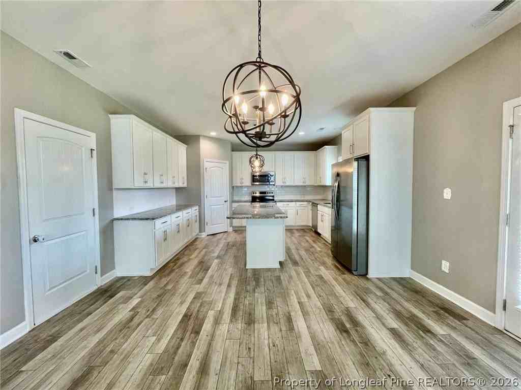 356 Kensington Dr - Photo 4 of 28