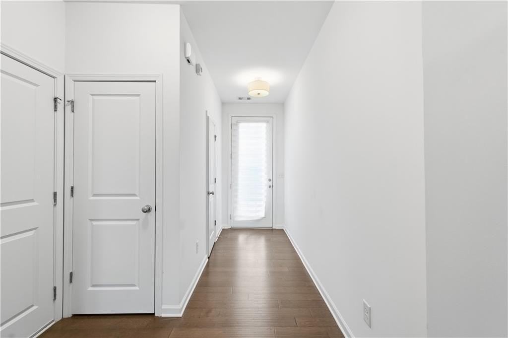 2384 Belmont Pl - Photo 4 of 23