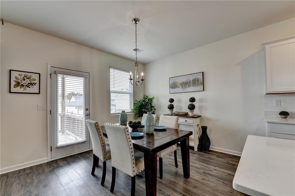 159 Mead Ct - Photo 6 of 33