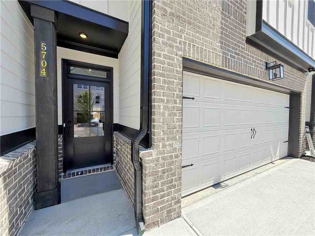 5704 Urban Village Way - Photo 3 of 28