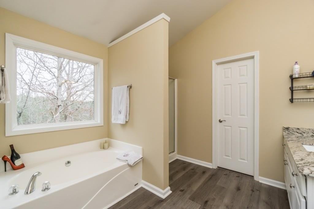 8860 Penbrooke Ct - Photo 6 of 23