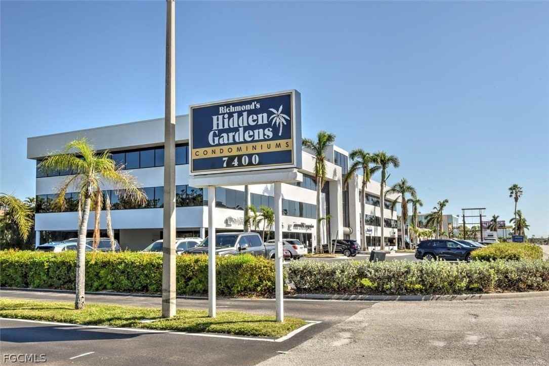 7400 College Pkwy Apt 78d #78D - Photo 2 of 25