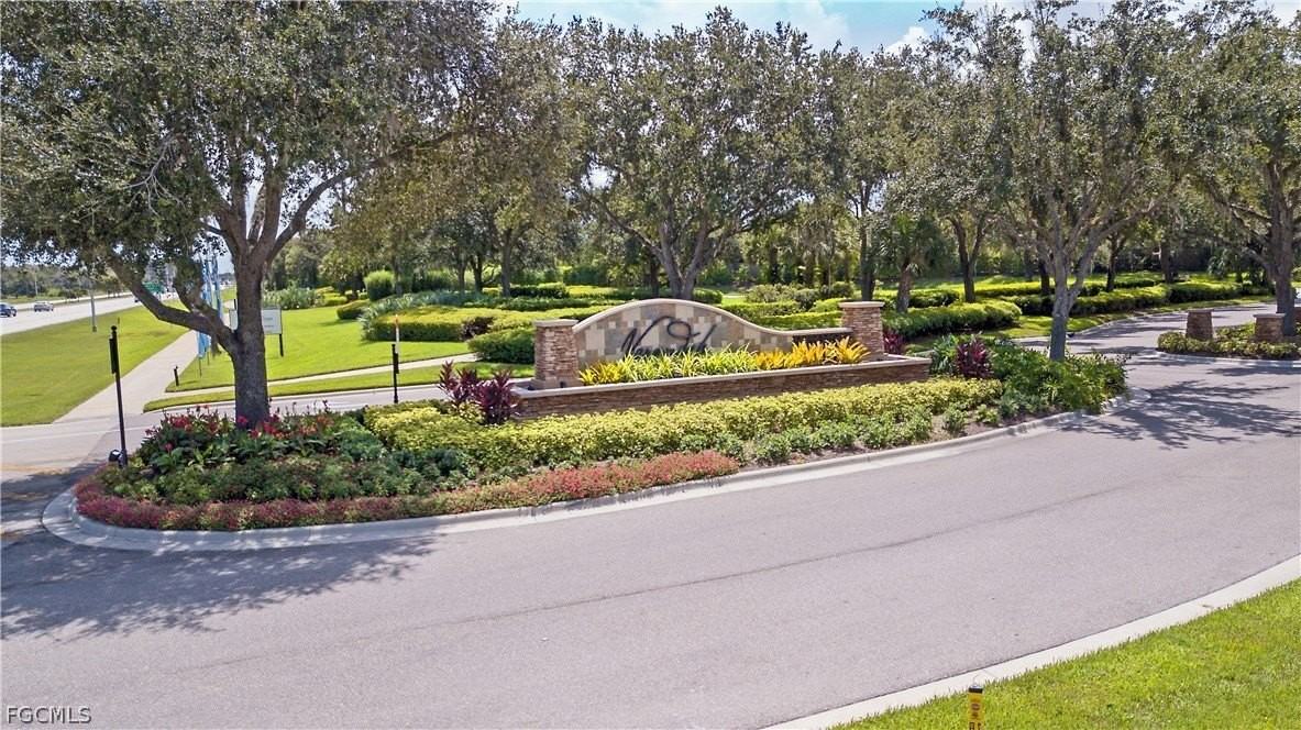 3111 Cottonwood Bnd Apt 1704 #1704 - Photo 3 of 27