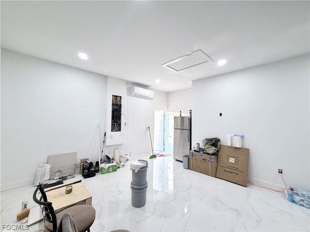 312 Rosanna Ave - Photo 6 of 8