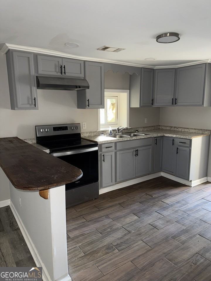 1206 E Roosevelt Ave - Photo 3 of 11