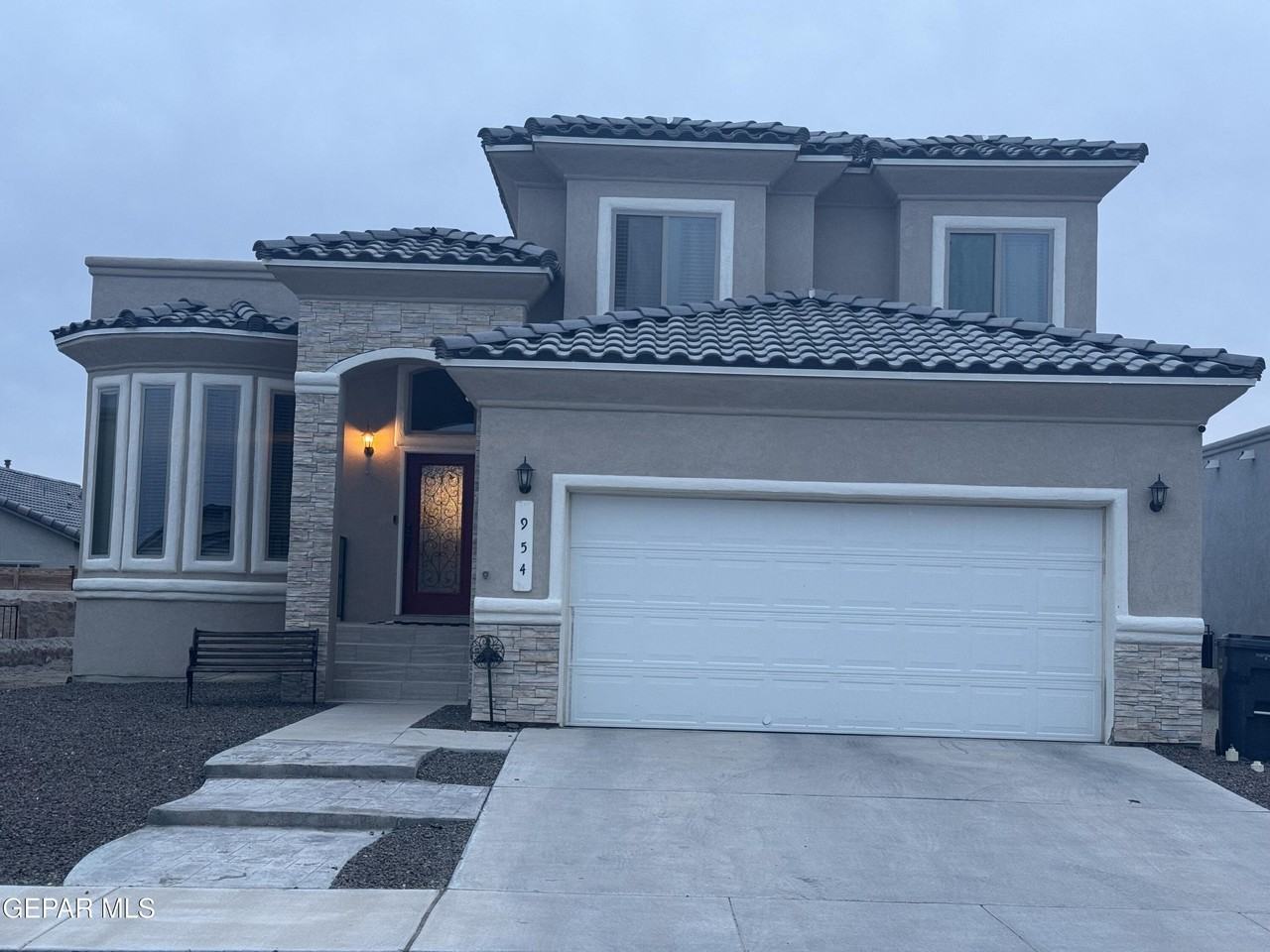 954 Brudenal Pl - Photo 2 of 24