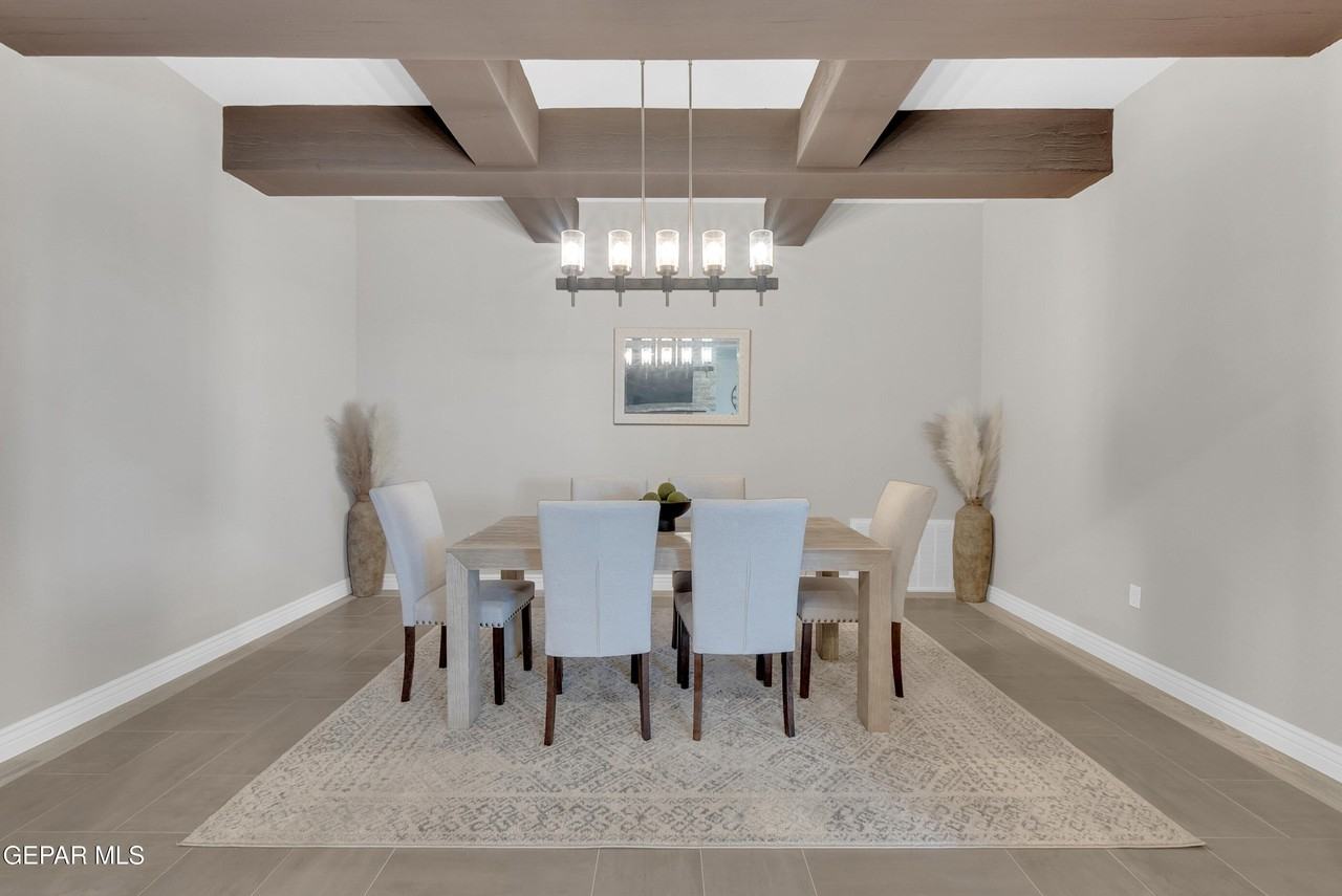 14608 Pebble Hills Blvd - Photo 7 of 50