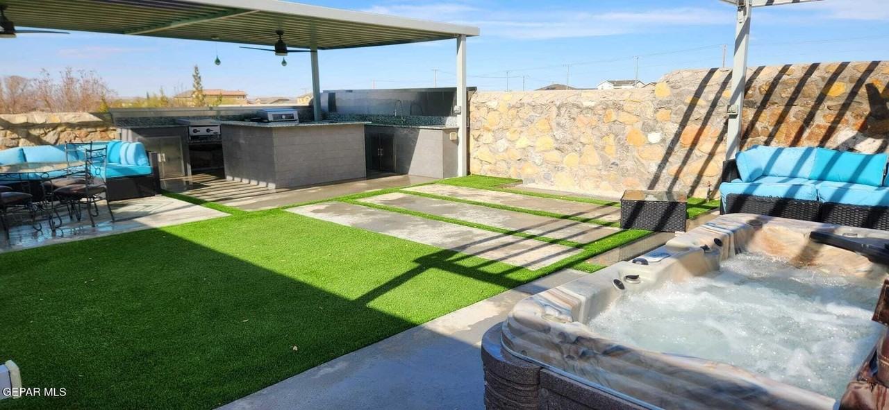 7369 Dewberry Dr - Photo 4 of 13