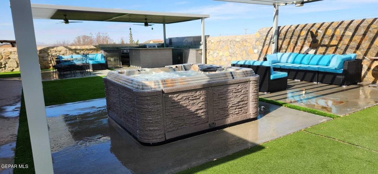 7369 Dewberry Dr - Photo 6 of 13