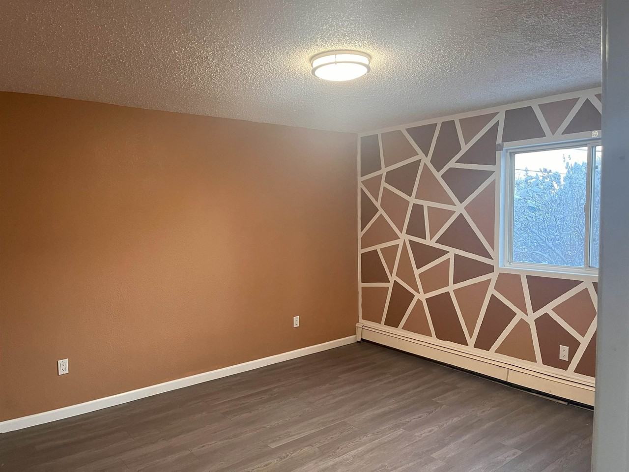 87 Slater Dr #4 - Photo 6 of 10