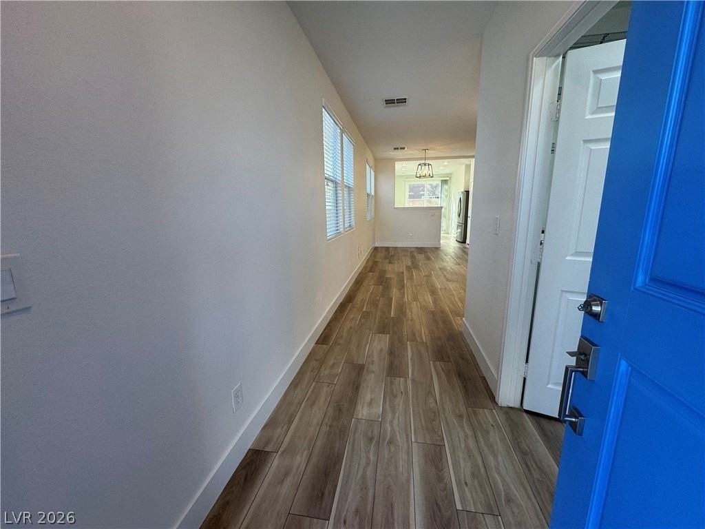 6481 Moss Bluff Ct - Photo 3 of 36