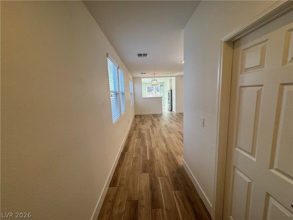 6481 Moss Bluff Ct - Photo 4 of 36