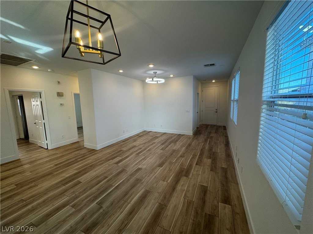 6481 Moss Bluff Ct - Photo 6 of 36