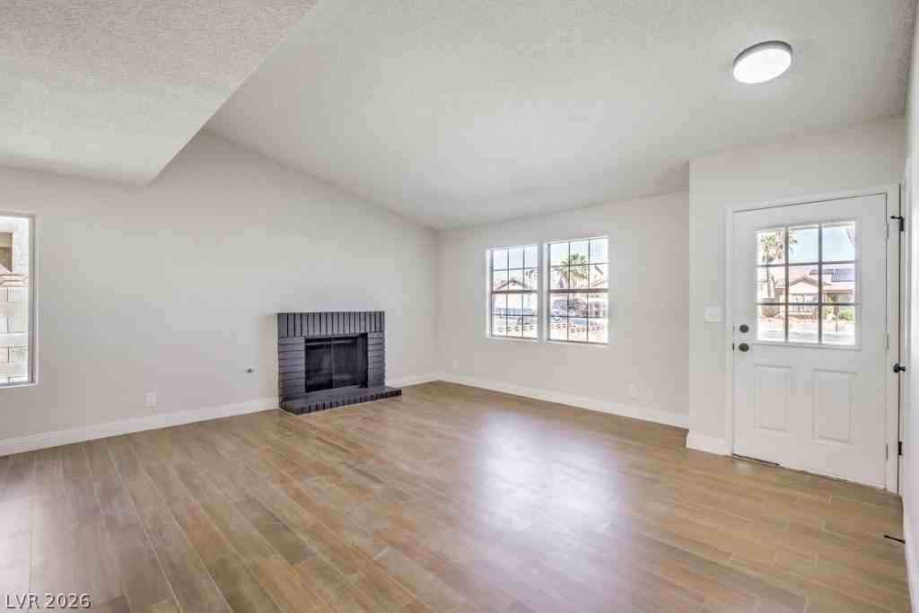 4403 Honeycomb Dr - Photo 2 of 16