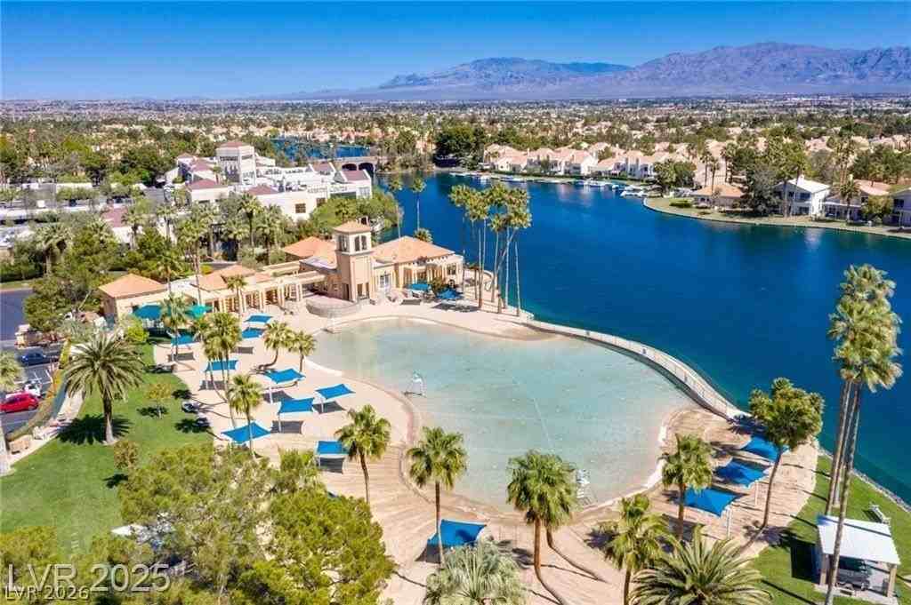 8104 Villa Finestra Dr - Photo 6 of 50