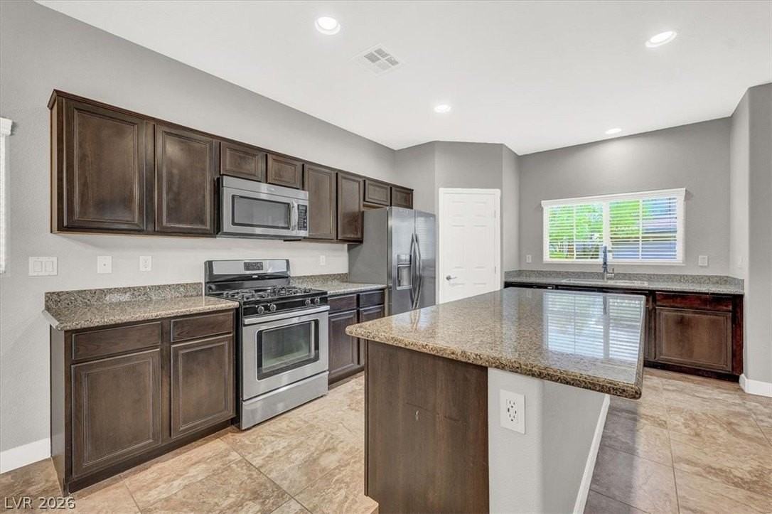 7653 Sweet Mist Ave - Photo 6 of 29