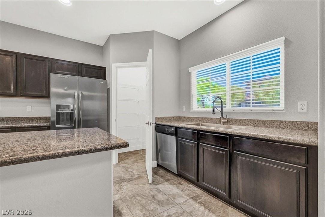 7653 Sweet Mist Ave - Photo 7 of 29