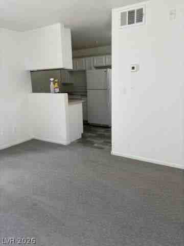 231 W Philadelphia Ave #3 - Photo 3 of 10