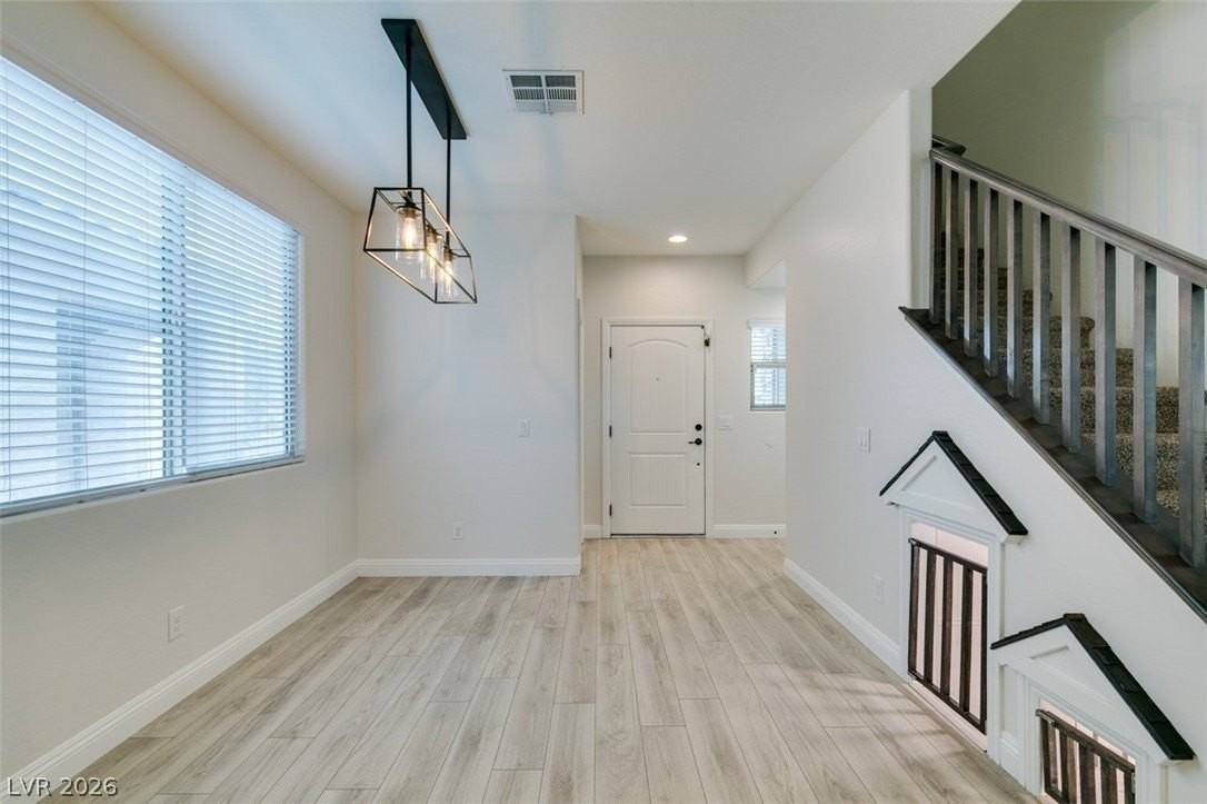 6633 Autumn Breeze St - Photo 7 of 46