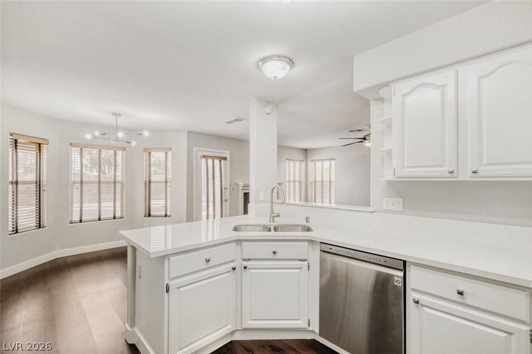 1924 Coralino Dr - Photo 7 of 20