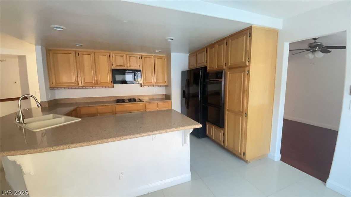 9428 Salt Water Ct - Photo 6 of 42