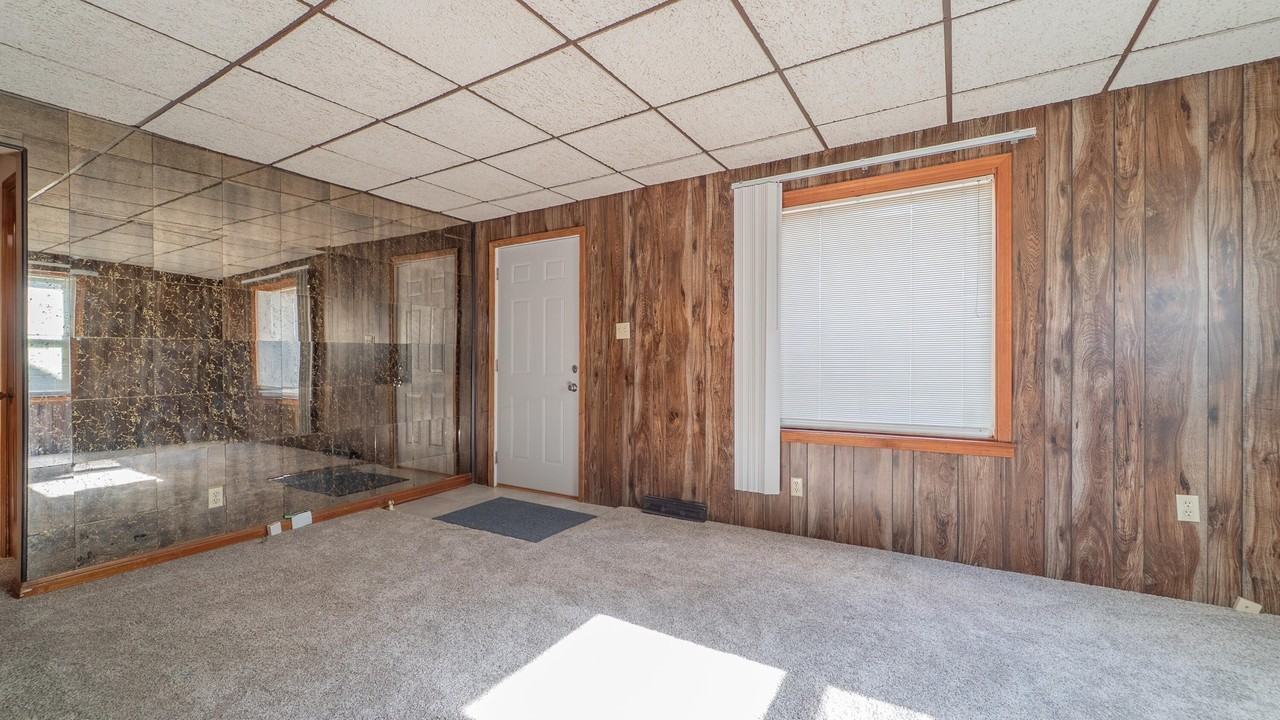 622 N Lafayette St - Photo 2 of 26