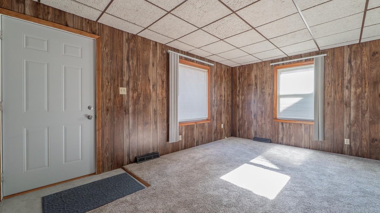 622 N Lafayette St - Photo 3 of 26