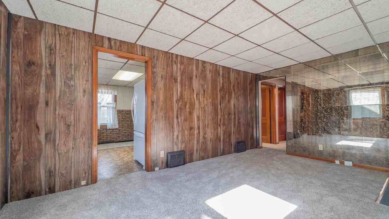 622 N Lafayette St - Photo 5 of 26