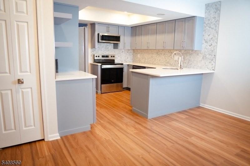 48 Eton Ct - Photo 2 of 11