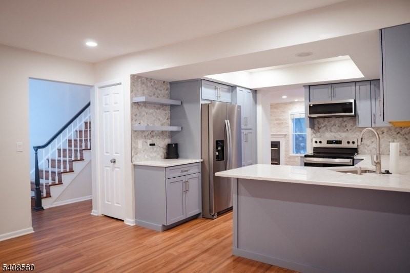 48 Eton Ct - Photo 3 of 11